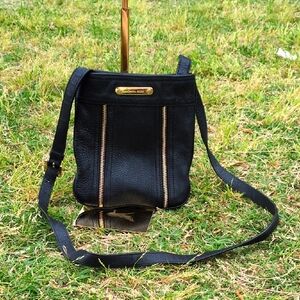 Michael Kors EUC Black Pebbled Leather Gold Zippered Accents Crossbody Bag Purse